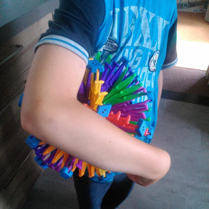 Toys42Hands Hoberman sphere ringen reuze