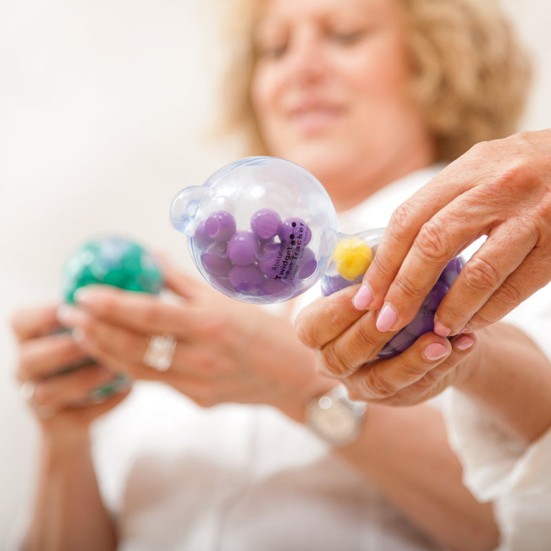 stimove zandloperballen, dubbelballen, sensoriek ballen, kneedballen, antistressballen, sensoriek materiaal voor senioren