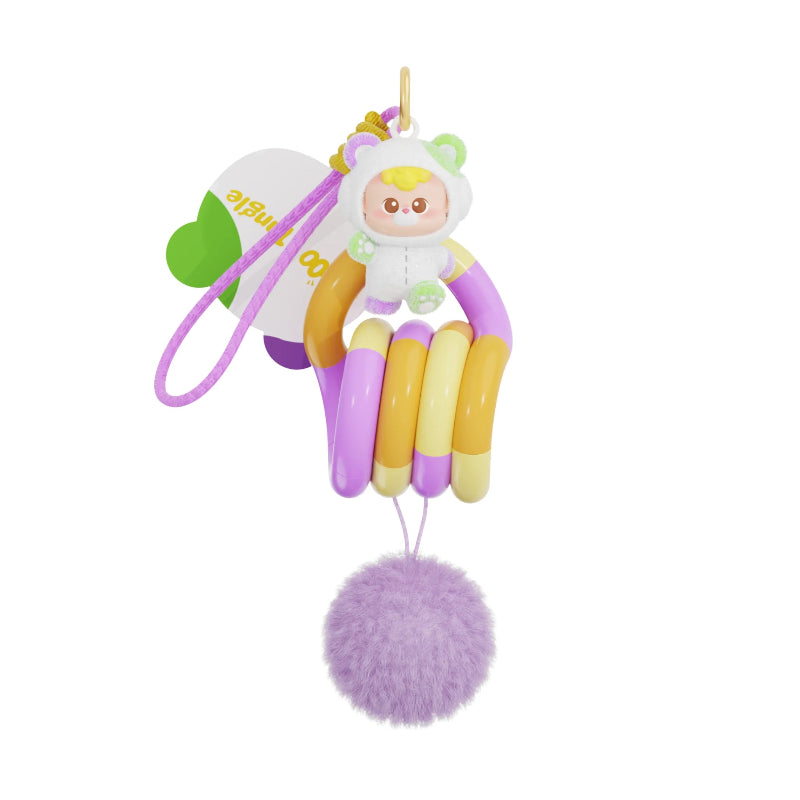 Paarse DiuDiu Baby Bear met mini Tangle sleutelhanger uit de Tangle x HiddenWooo Blind Box collectie.