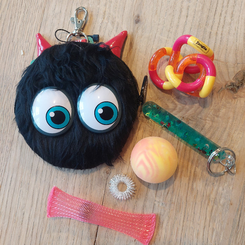 fidget set monster etui met tangle en needoh