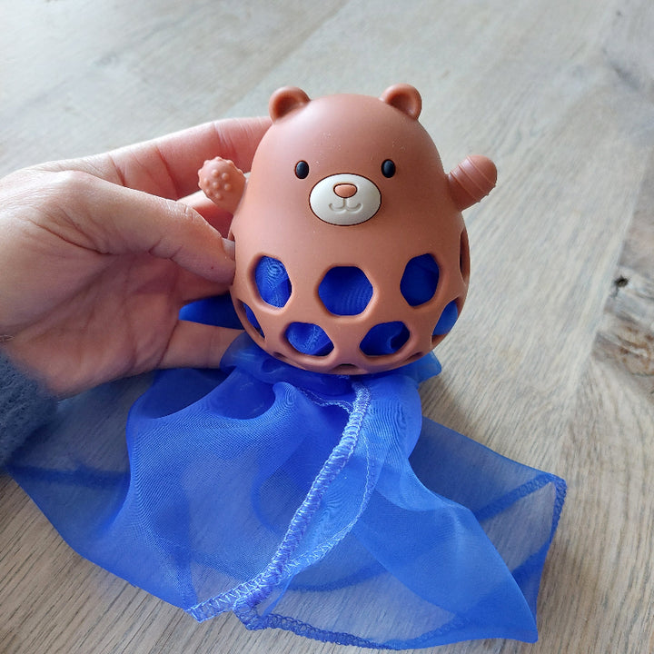 schattig bruin babyspeelgoed beertje van silicone, baby bijtring, bijtspeelgoed, motoriekbal met doekje, motoriekspeelgoed