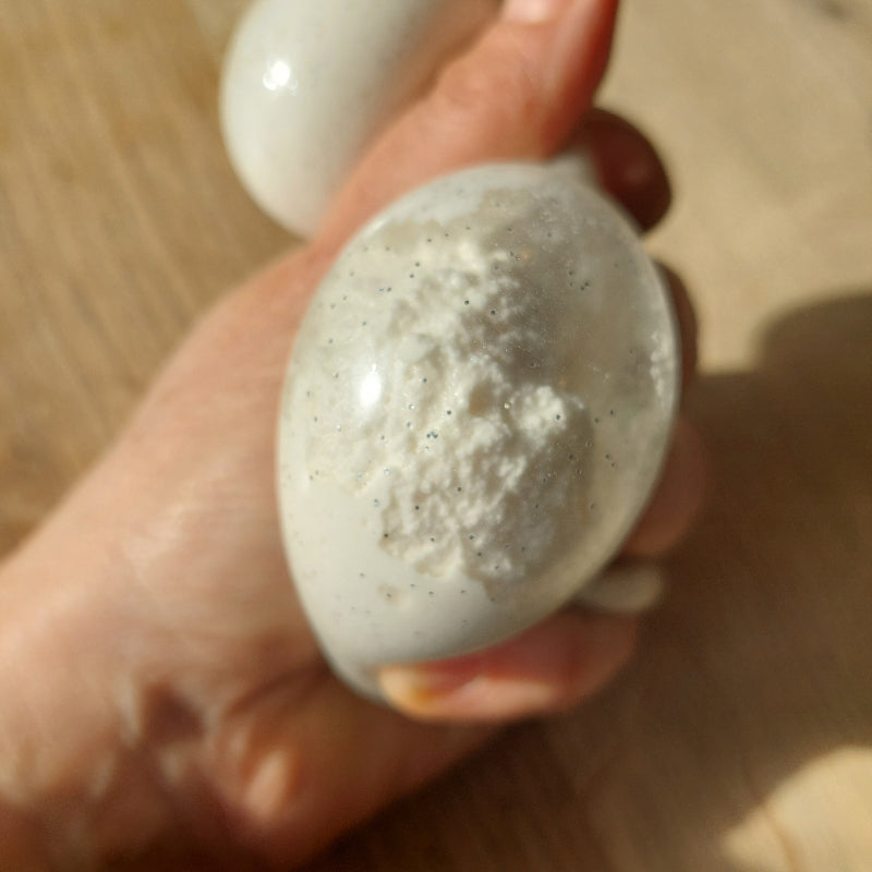 squeeze antistressball sneeuw sneeuwbal in hand, gedrukt, zo dat het binnen in te zien is. Wolke anti stressbal