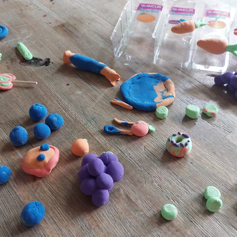 geur putty, luchtdrogende sensoriek klei, fruit en groete gemaakt met putty klei