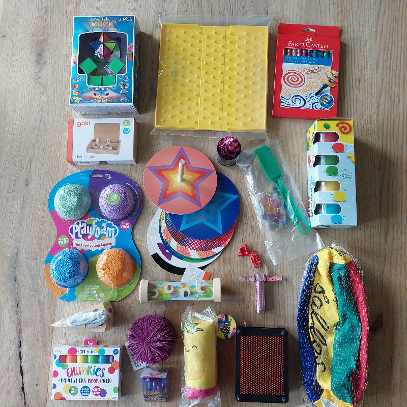 motoriekkiste, sinterklaas cadeau suggesties voor basisschool, fijne motoriekmateriaal verzameling