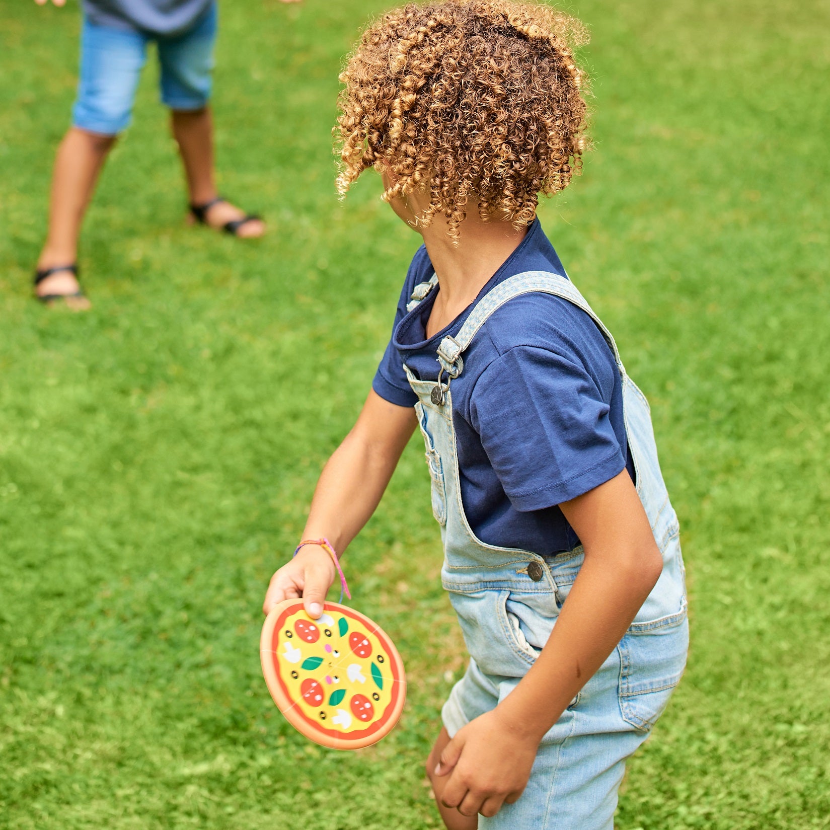Flexible silicone frisbee