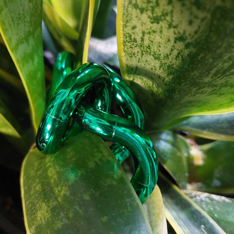 Tangle Metallic tangle groen in plant