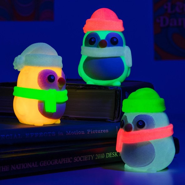 pinguin van needoh in het donker, glow in the dark, antistress pinguin