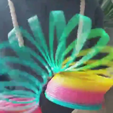 mega traploper van 15cm doorsnee als tweehandig motoriek speelgoed, Toys42hands