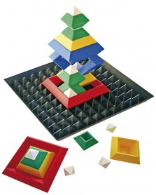 Triangle Puzzle mit Base