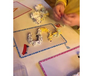 Learning Resources Playfoam-Großbuchstaben mit Musterkarten